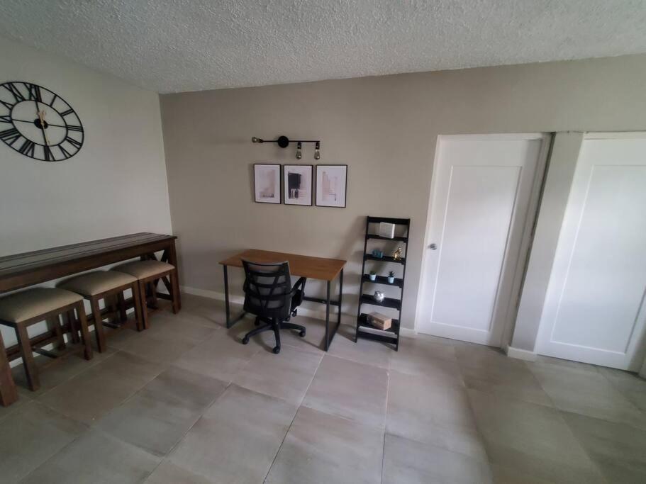 Apartamento Modern At The Worthington