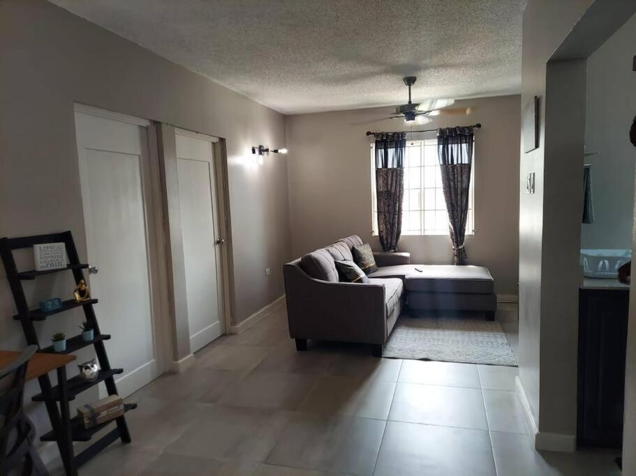 Apartamento Modern At The Worthington