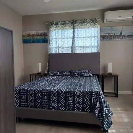 Modern Apartment At The Worthington Kingston Esterno foto